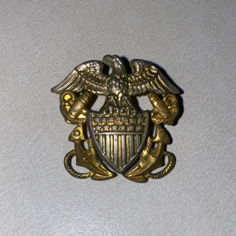 Original US Navy Officer's Visor Cap Badge GEMSCO